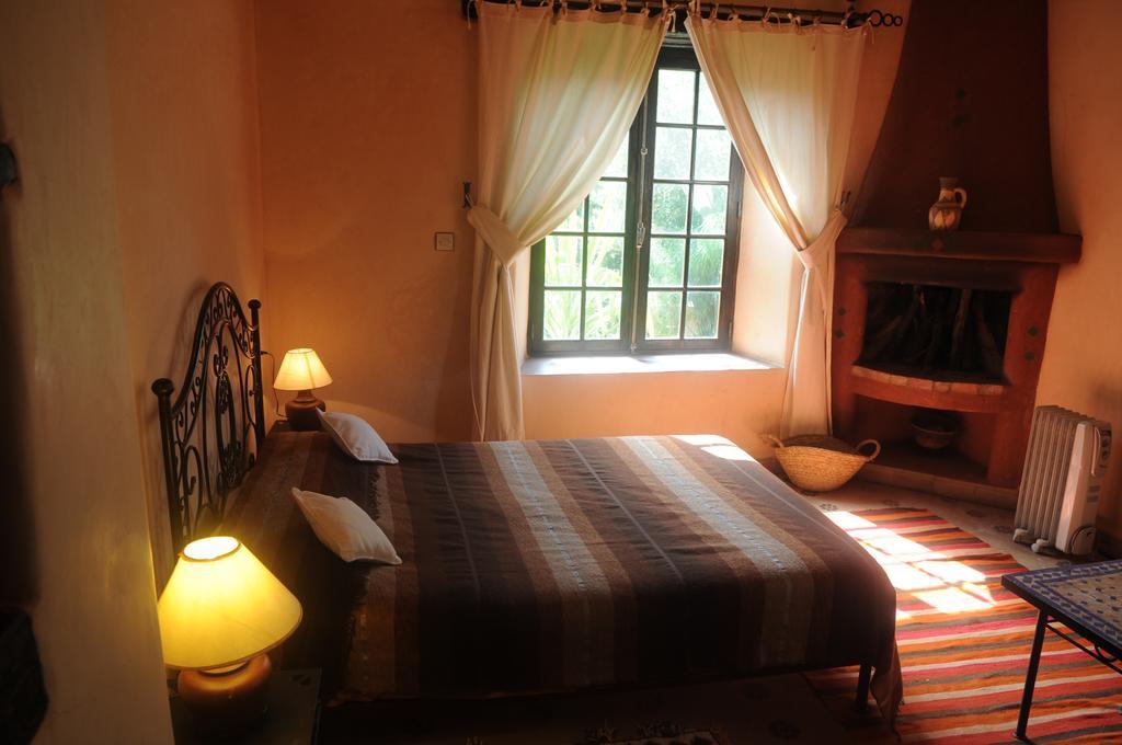 Auberge Chez Momo II Уирган Екстериор снимка