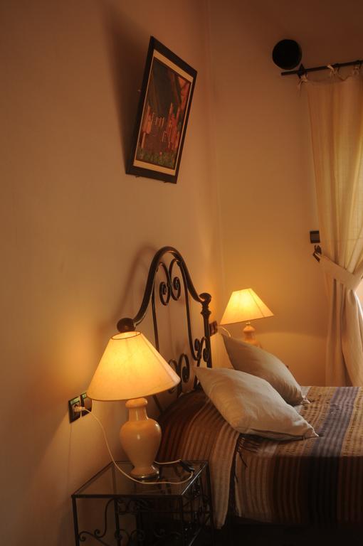 Auberge Chez Momo II Уирган Екстериор снимка