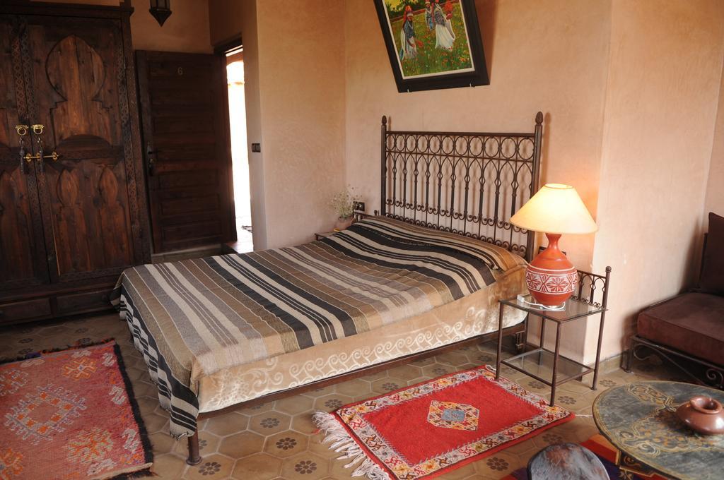 Auberge Chez Momo II Уирган Екстериор снимка