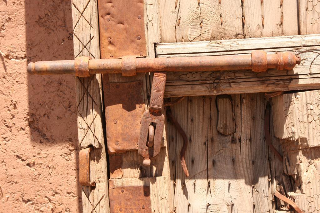 Auberge Chez Momo II Уирган Екстериор снимка