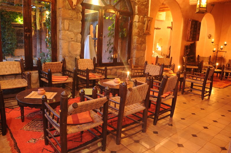 Auberge Chez Momo II Уирган Екстериор снимка