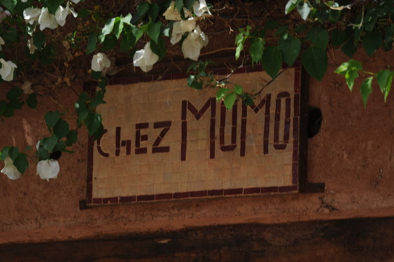 Auberge Chez Momo II Уирган Екстериор снимка